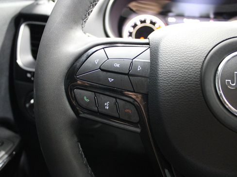 Used 2023 Jeep Cherokee Altitude Lux AWD/4WD image 40