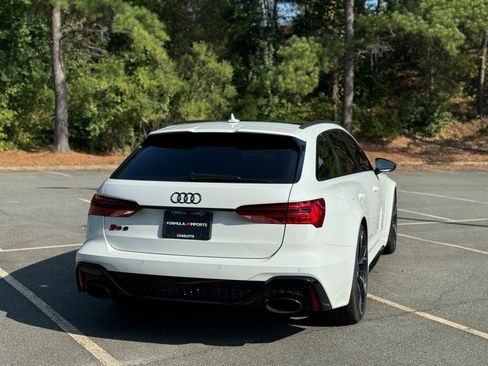 Used 2022 Audi RS 6 w/ Executive Package AWD/4WD image 11