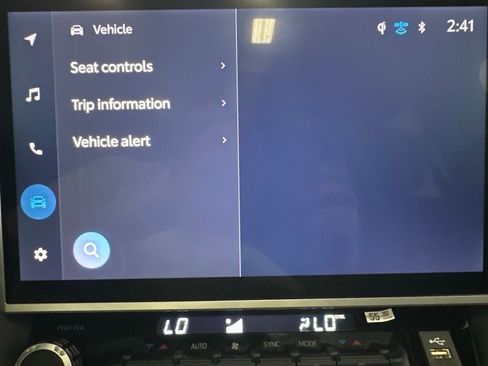 Used 2025 Toyota Tundra Platinum AWD/4WD image 30