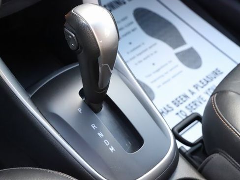 Used 2021 Chevrolet Trax LT w/ Redline Edition image 26