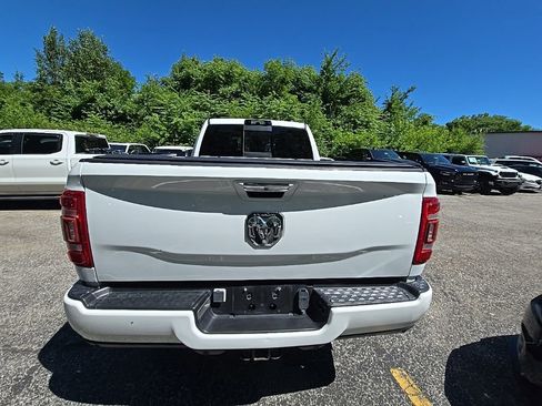 Used 2022 RAM 2500 Laramie AWD/4WD image 6