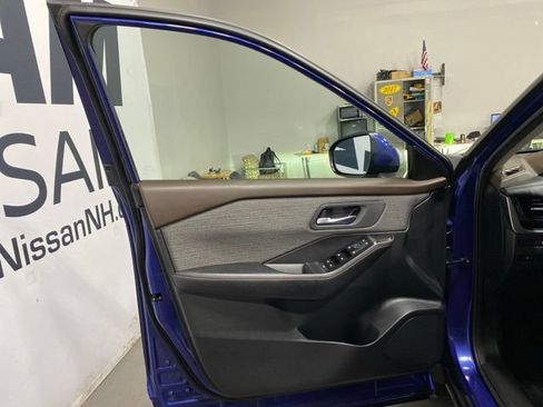 Certified 2023 Nissan Rogue SV AWD/4WD image 9