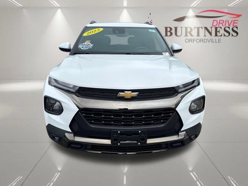 Certified 2023 Chevrolet TrailBlazer ACTIV w/ Sun and Liftgate Package FWD image 3
