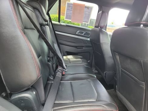 Used 2018 Ford Explorer Sport w/ Equipment Group 401A AWD/4WD image 29