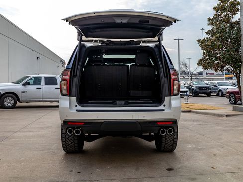 Used 2022 Chevrolet Tahoe RST w/ Sport Performance Package AWD/4WD image 9