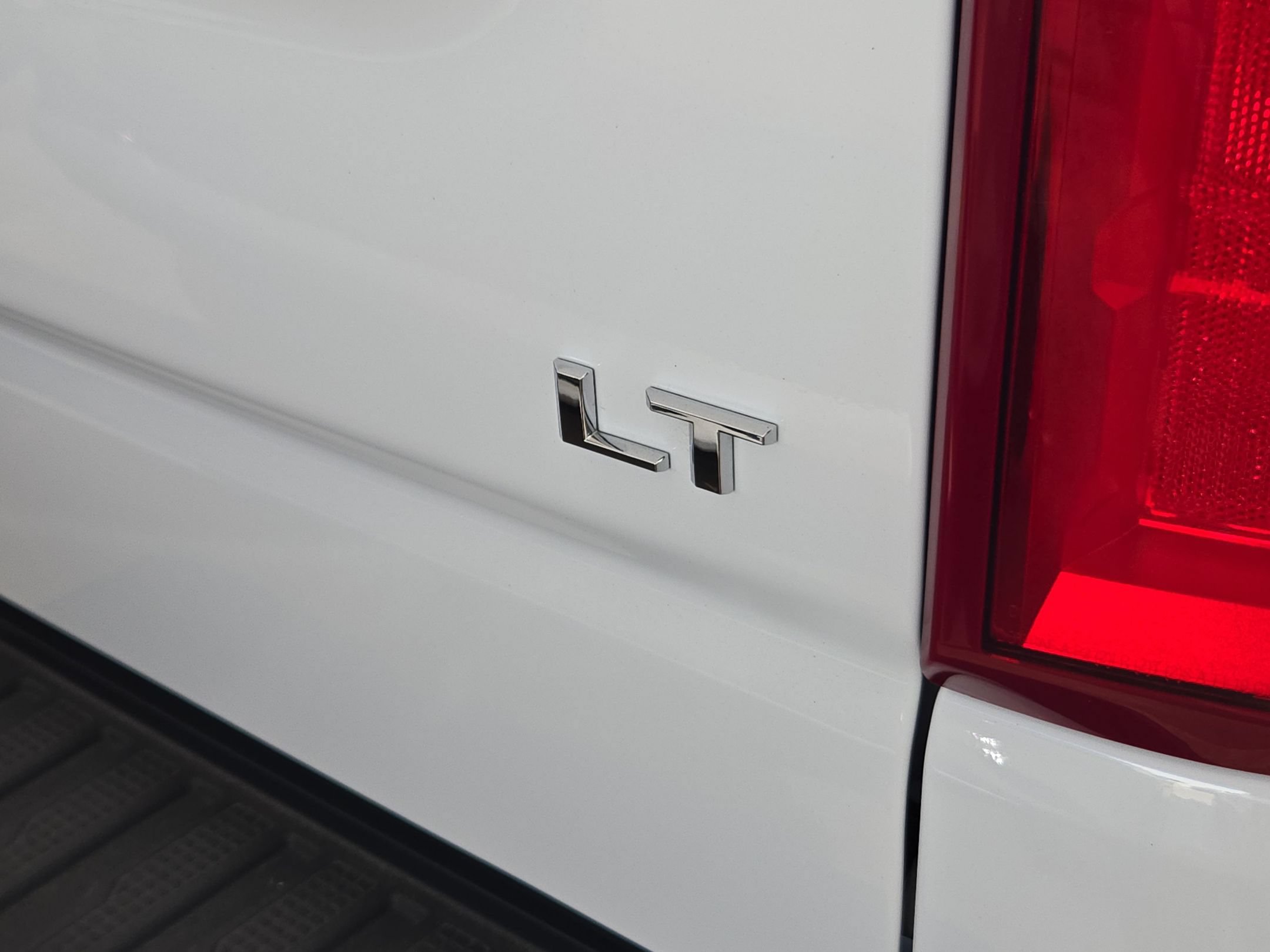 Certified 2025 Chevrolet Silverado 1500 LT Trail Boss w/ Convenience Package II AWD/4WD image 8