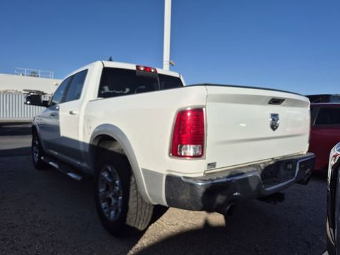 Used 2016 RAM 1500 Laramie AWD/4WD image 10