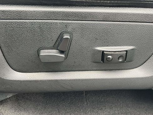 Used 2017 RAM 1500 Lone Star RWD image 17