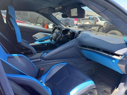 Used 2021 Chevrolet Corvette Stingray Premium Conv w/ Z51 Performance Package image 8