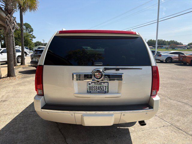 Used 2013 Cadillac Escalade ESV Luxury RWD image 5