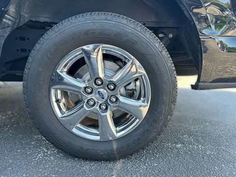 Used 2018 Ford F150 XLT w/ Equipment Group 302A Luxury RWD image 10