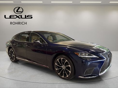 Used 2023 Lexus LS 500 AWD w/ Luxury Package image 4
