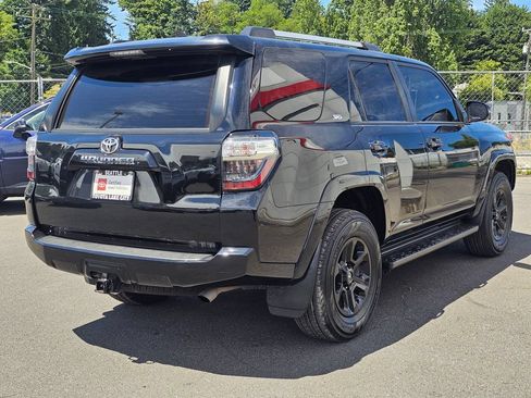 Certified 2022 Toyota 4Runner SR5 Premium w/ Moonroof Package AWD/4WD image 7