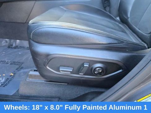 Used 2024 Jeep Grand Cherokee L Laredo image 25