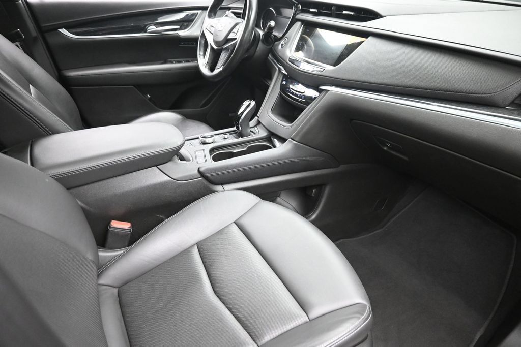 Used 2023 Cadillac XT5 Premium Luxury AWD/4WD image 9