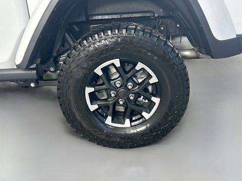 New 2026 Jeep Gladiator Rubicon image 16