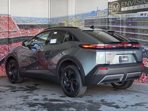 New 2026 Toyota C-HR AWD/4WD image 5
