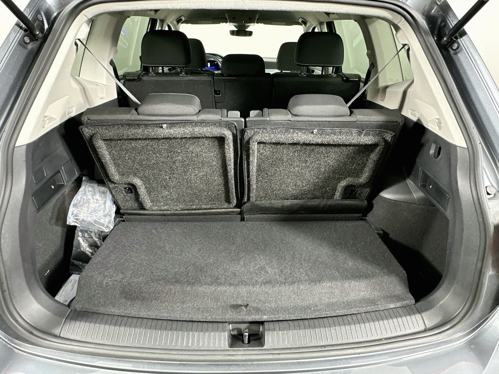 Used 2024 Volkswagen Tiguan S FWD image 28