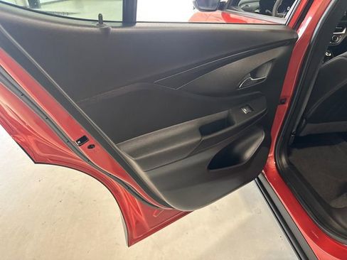 Used 2024 Buick Envista Preferred w/ Convenience II Package image 32