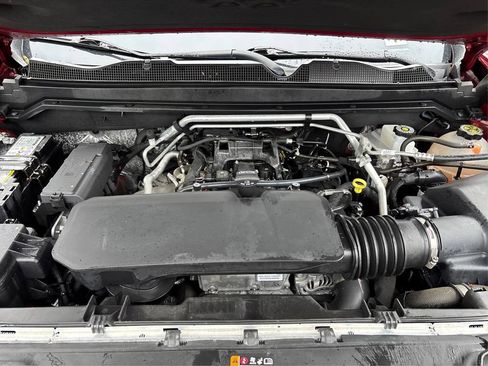 Used 2023 Chevrolet Colorado Z71 w/ Safety Package AWD/4WD image 12