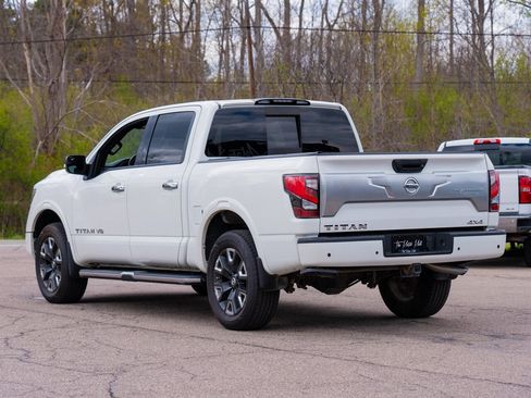 Used 2020 Nissan Titan Platinum Reserve AWD/4WD image 7