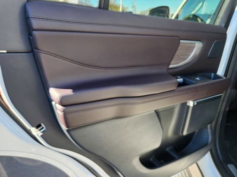 New 2025 Ford Expedition Platinum w/ Platinum Ultimate Package image 35