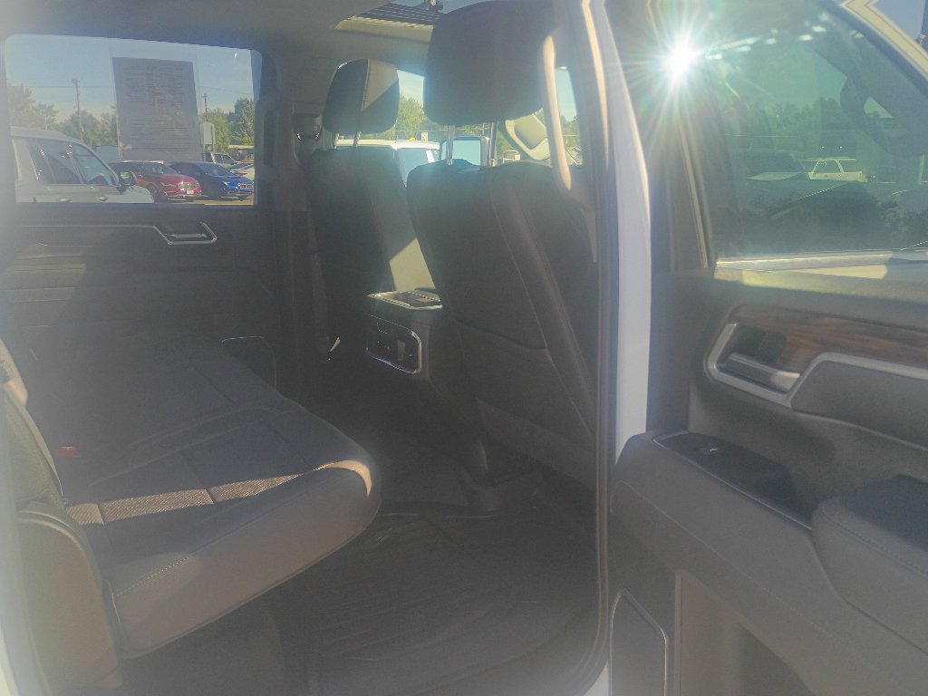 Used 2025 GMC Sierra 3500 SLT w/ SLT Premium Package AWD/4WD image 14