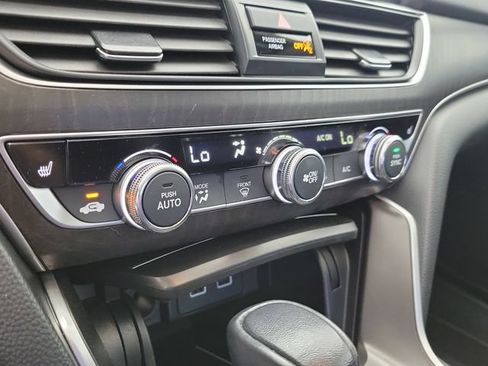 Used 2022 Honda Accord EX-L image 29