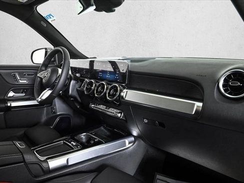 New 2026 Mercedes-Benz GLB 250 4MATIC image 24