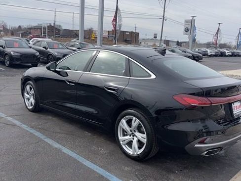 Used 2025 Audi A5 2.0T Premium w/ Convenience Package image 5