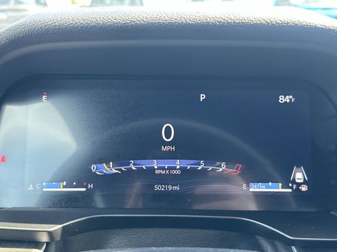 Used 2024 Jeep Grand Cherokee L Laredo image 23