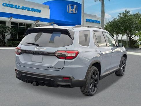 New 2026 Honda Pilot Black Edition image 5