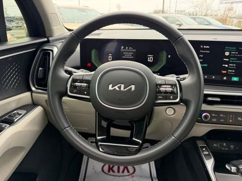 Certified 2024 Kia Sorento S w/ Panoramic Sunroof Package image 10