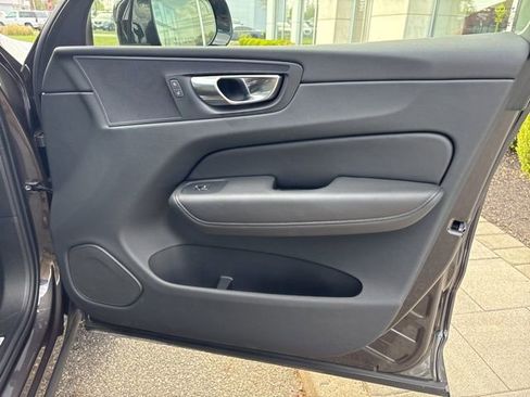 Used 2025 Volvo XC60 B5 Plus AWD/4WD image 15