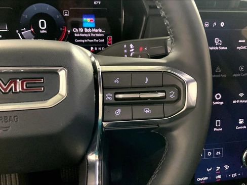 Used 2025 GMC Terrain Elevation FWD image 19