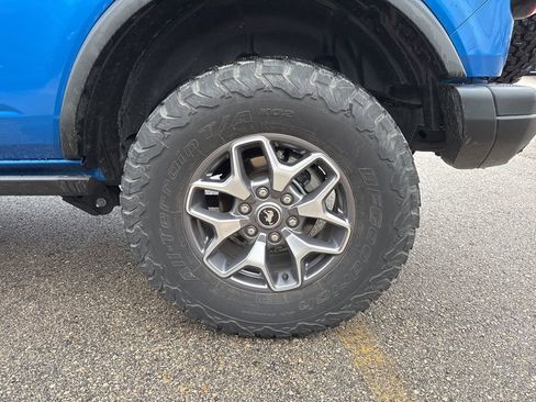 Used 2023 Ford Bronco Badlands AWD/4WD image 16