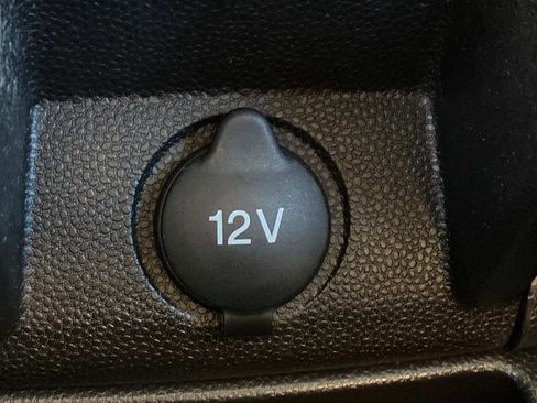 Used 2016 Ford Fiesta SE image 10