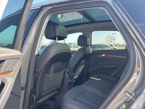 Used 2023 Audi Q5 2.0T Premium w/ Convenience Package AWD/4WD image 33