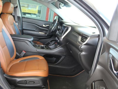 Used 2020 GMC Acadia AT4 w/ Driver Alert Package II AWD/4WD image 14