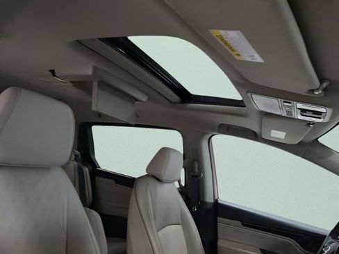 Certified 2023 Honda Odyssey Elite image 15