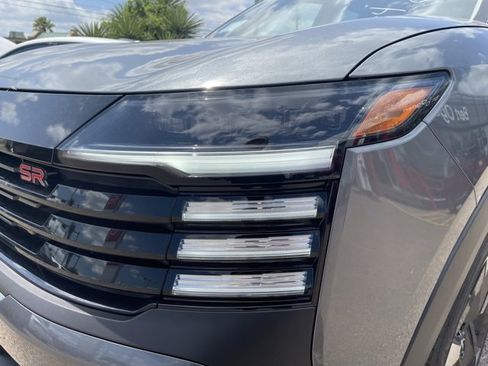 New 2025 Nissan Kicks SR image 8