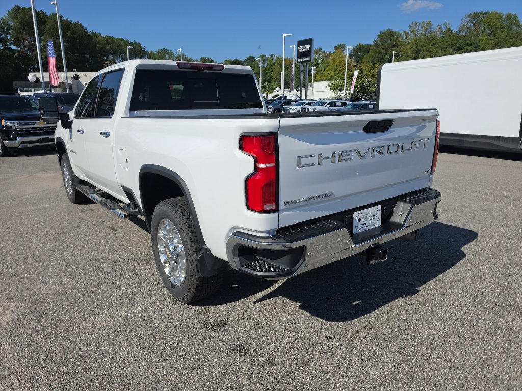 Used 2025 Chevrolet Silverado 3500 LTZ AWD/4WD image 5