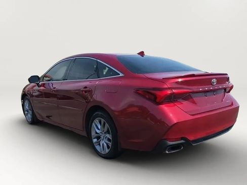 Used 2019 Toyota Avalon XLE FWD image 6