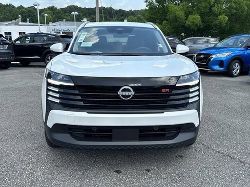 New 2025 Nissan Kicks SR image 9