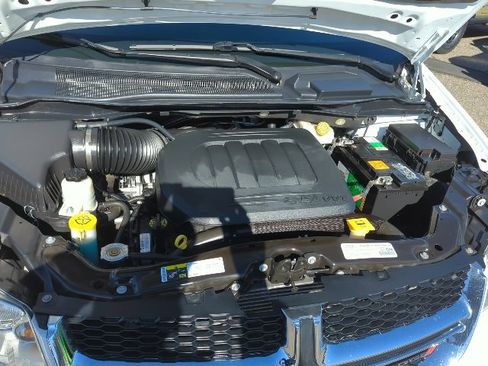 Used 2019 Dodge Grand Caravan SXT image 28