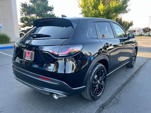 New 2026 Honda HR-V Sport image 6