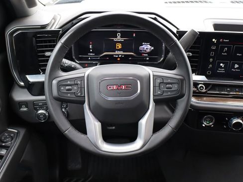 Used 2024 GMC Sierra 1500 Elevation image 16