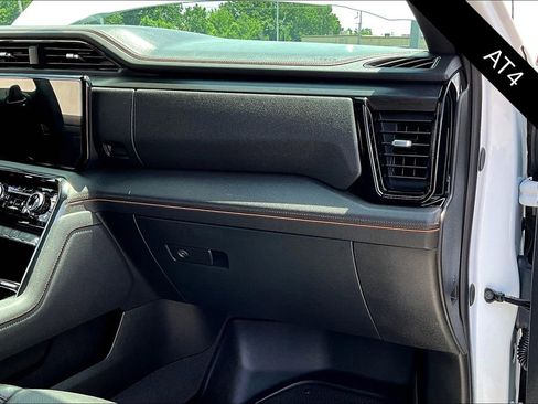 Used 2024 GMC Sierra 1500 AT4 w/ Technology Package image 26