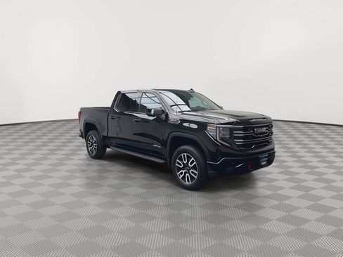 Certified 2025 GMC Sierra 1500 AT4 w/ Technology Package AWD/4WD image 40