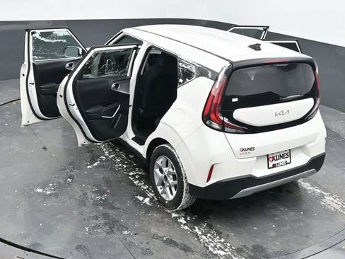Used 2025 Kia Soul LX w/ LX Technology Package image 60